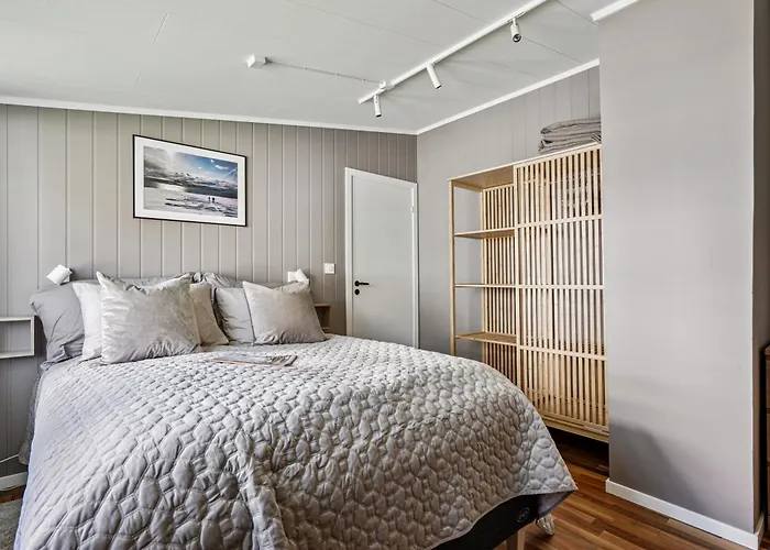 Warm And Charming Centre In *