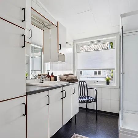 Warm And Charming Centre In 公寓 *