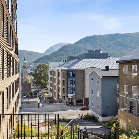 Warm And Charming Centre In 公寓 *